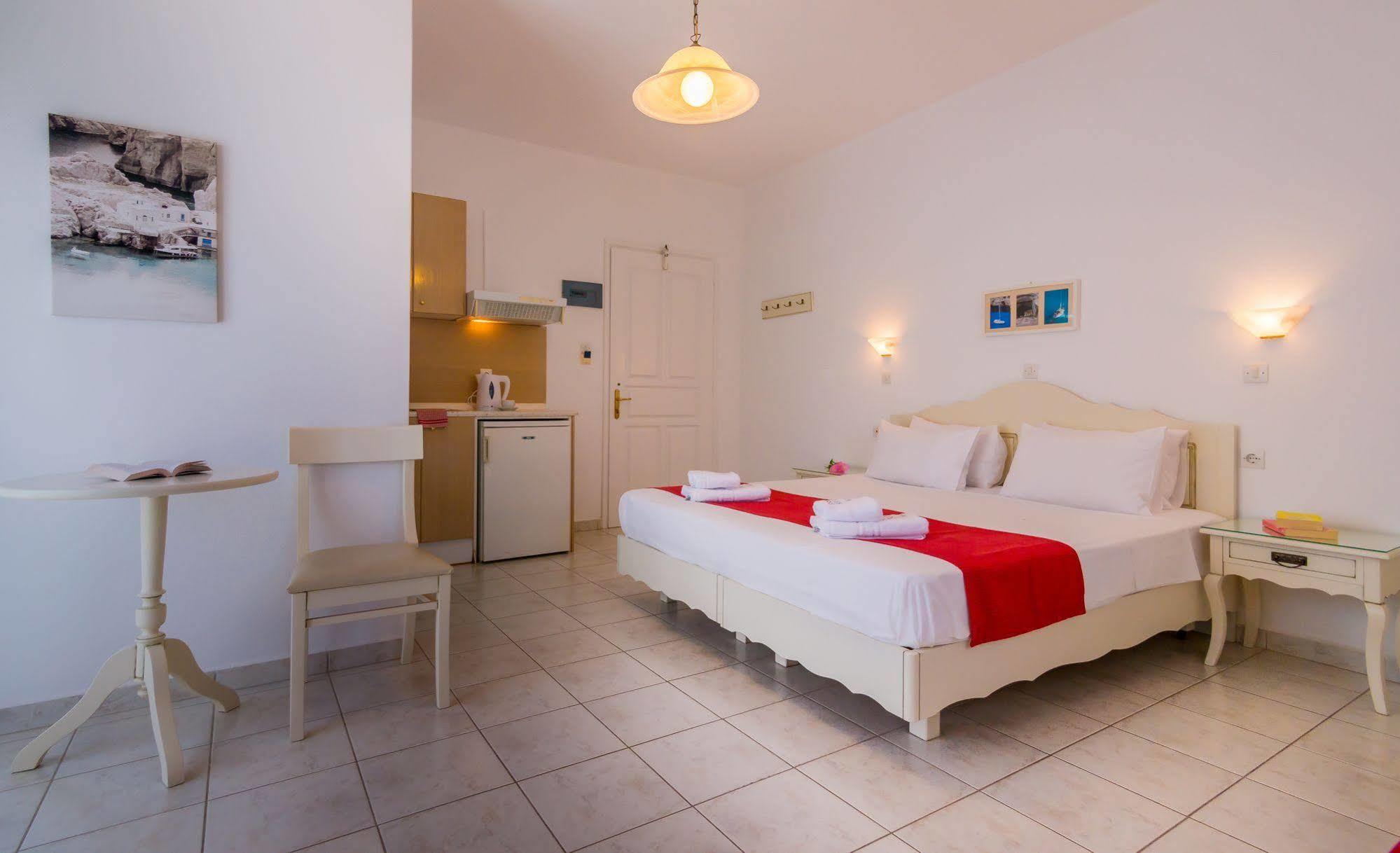 Aeolis Hotel アダマス エクステリア 写真